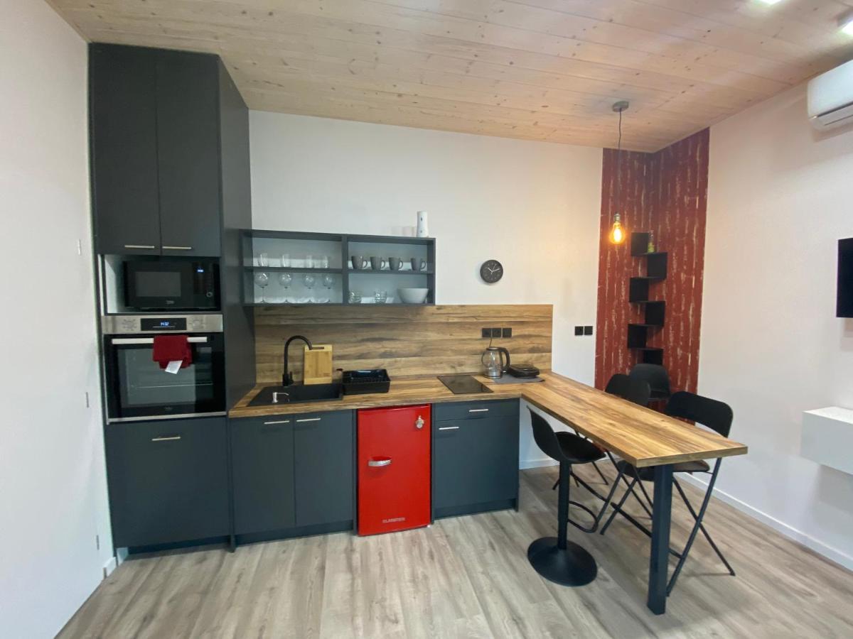 Tiny House Lejlighed Pardubice Eksteriør billede