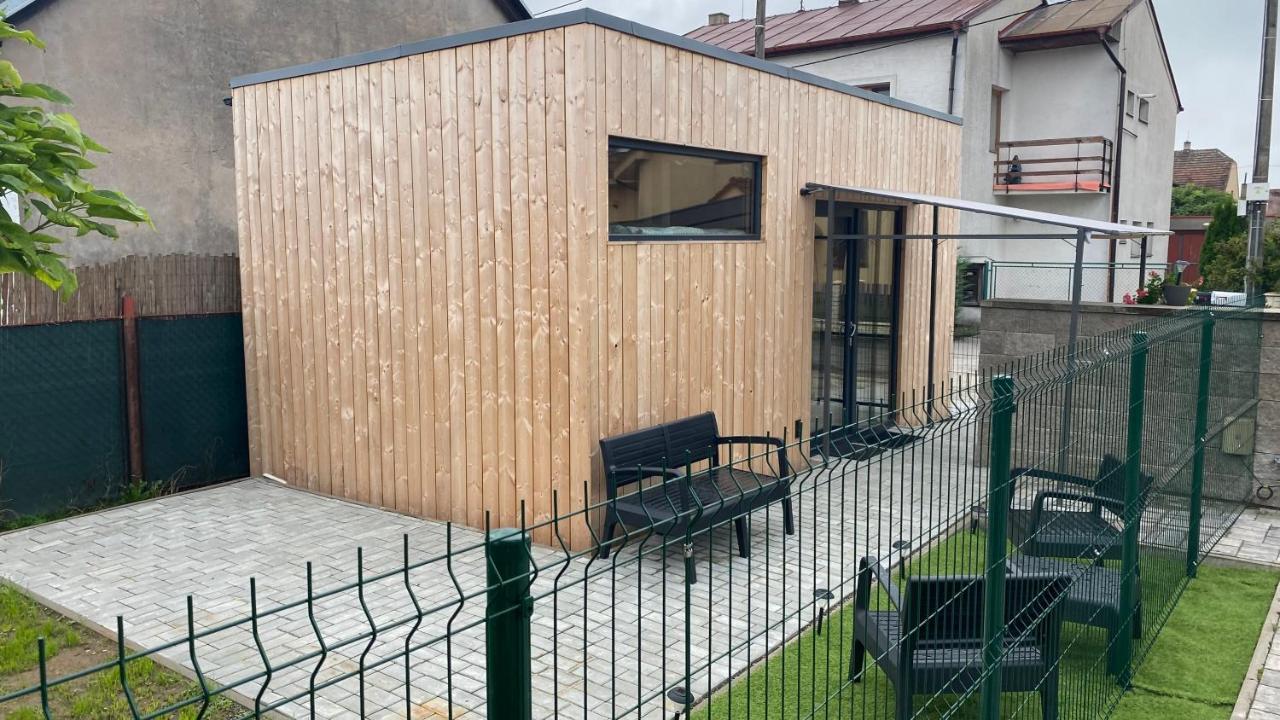Tiny House Lejlighed Pardubice Eksteriør billede